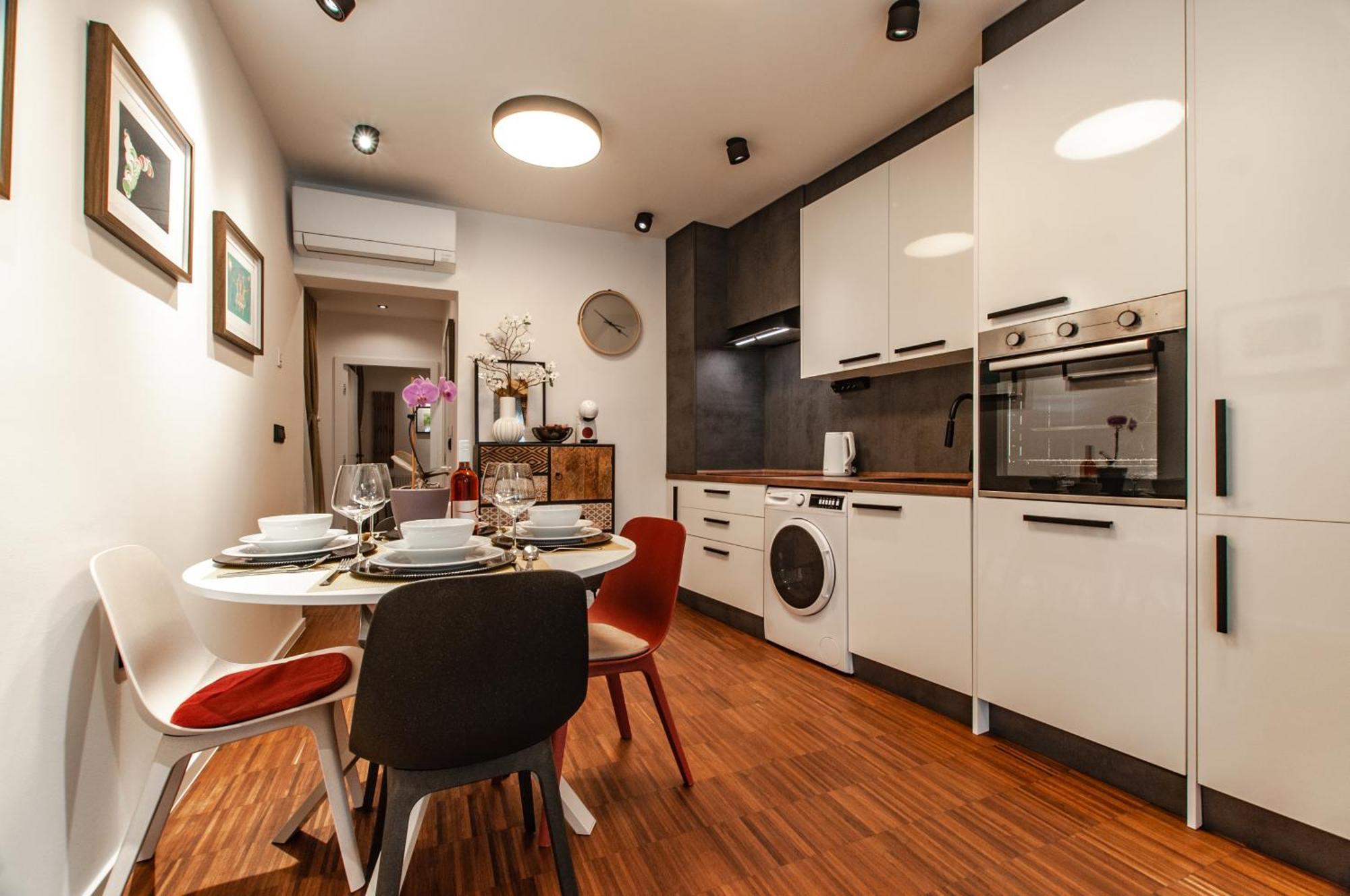 Six In The City Apartment, Ljubljana Exterior photo